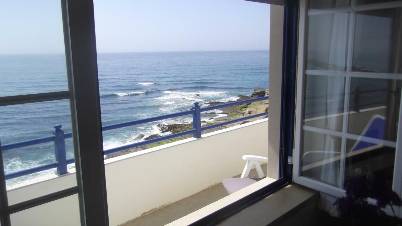 Cliff House Next To Beach 에리세이라 외부 사진